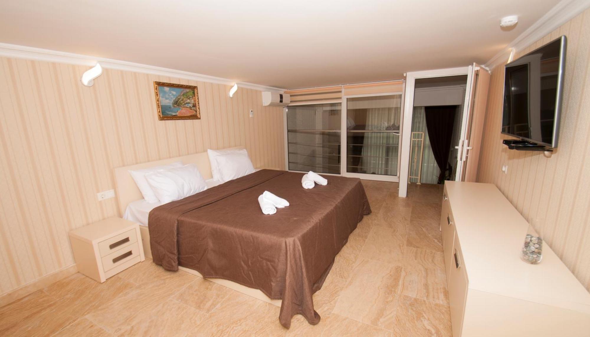 Orbi Apart Hotel In Front Of Aquapark Batoumi Extérieur photo