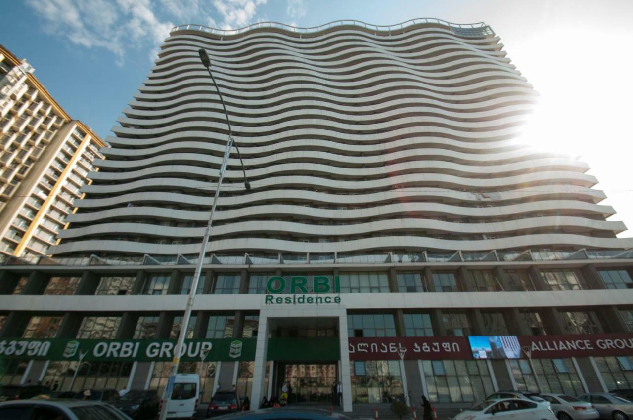 Orbi Apart Hotel In Front Of Aquapark Batoumi Extérieur photo